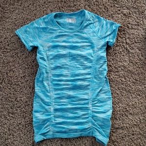 Athleta Fast Track tee XS